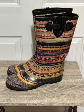Bops Womens Size 10 Rubber Rain Boots Aztec Pattern